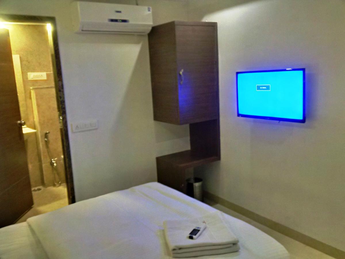 Hotel Chandragupta Удджайн Экстерьер фото